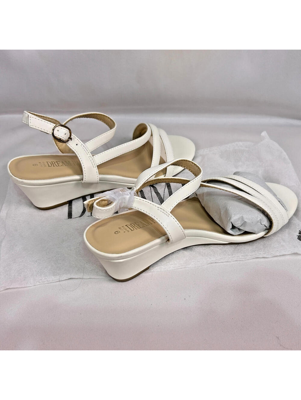 Dream Pairs Ivory Strappy Wedge Sandals Size 6 Low Heel Ankle Strap Open Toe New